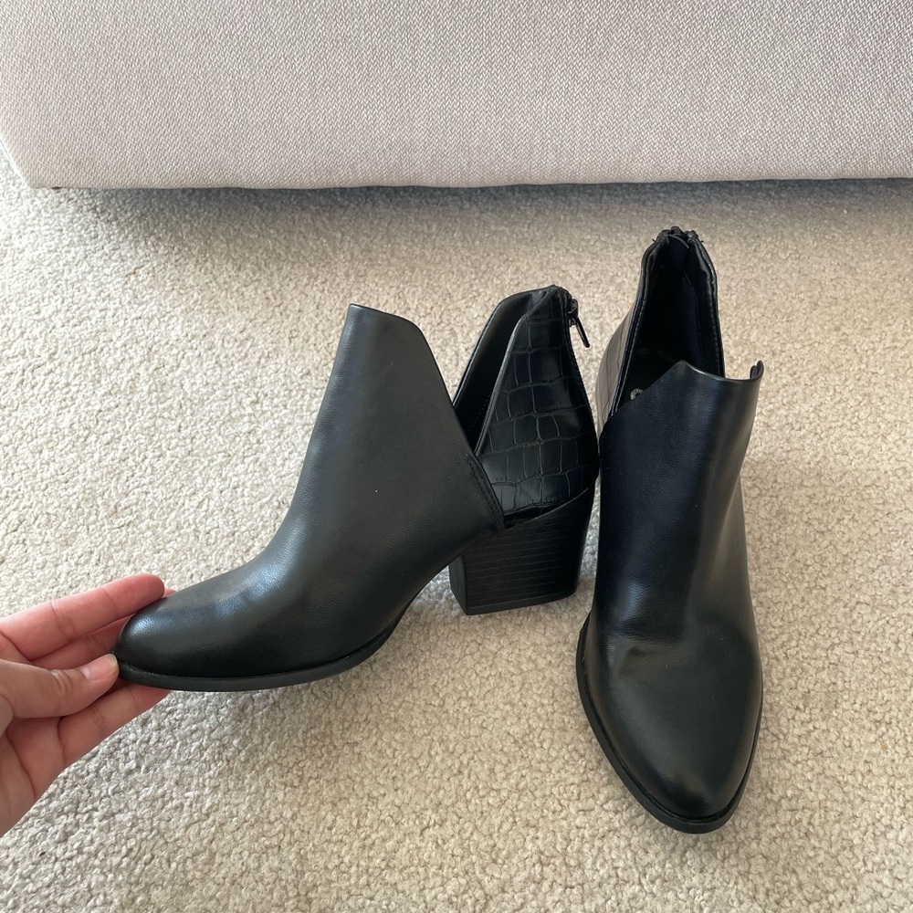 SO | Women’s Black Ankle Boots
